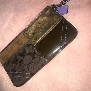 NWOT Coach wristlet